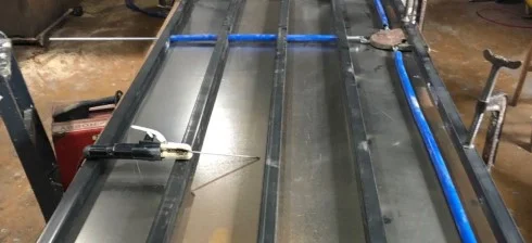 foto de una puerta blindada en producción